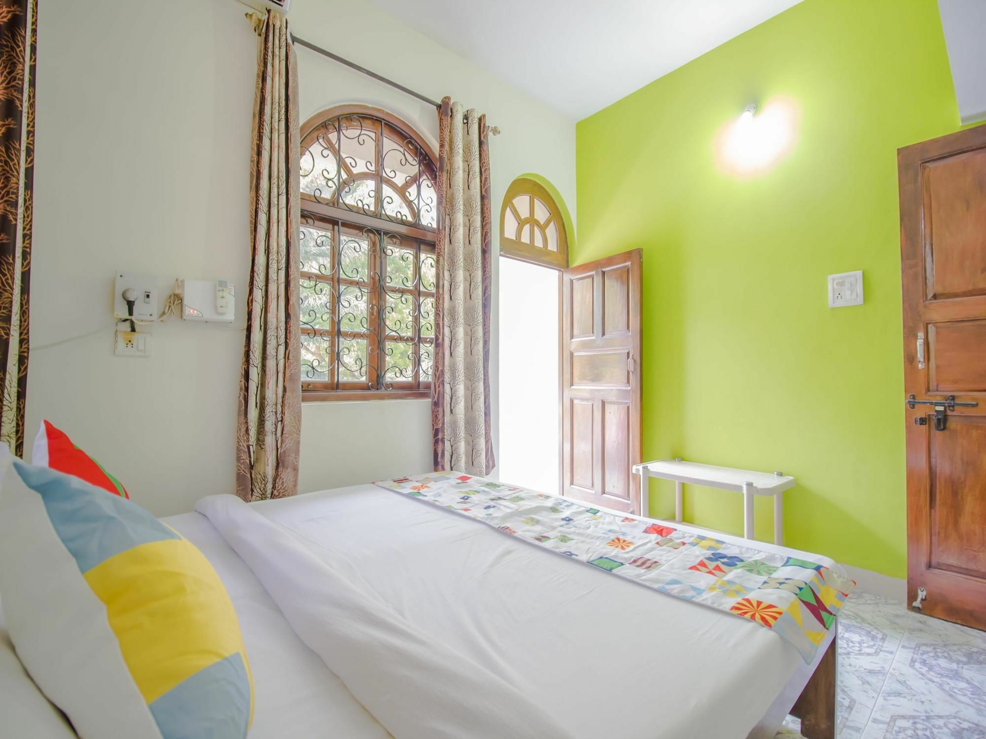 Oyo 14751 Home Magnificent 1Bhk Calangute Baga Exterior photo